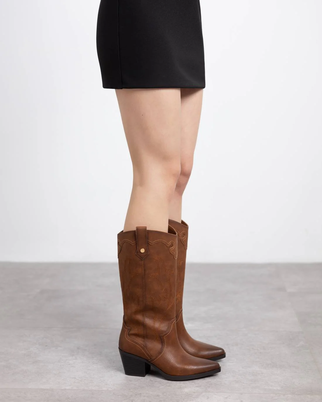 Bota de mujer con tacón Xti 14472302 - Image 5