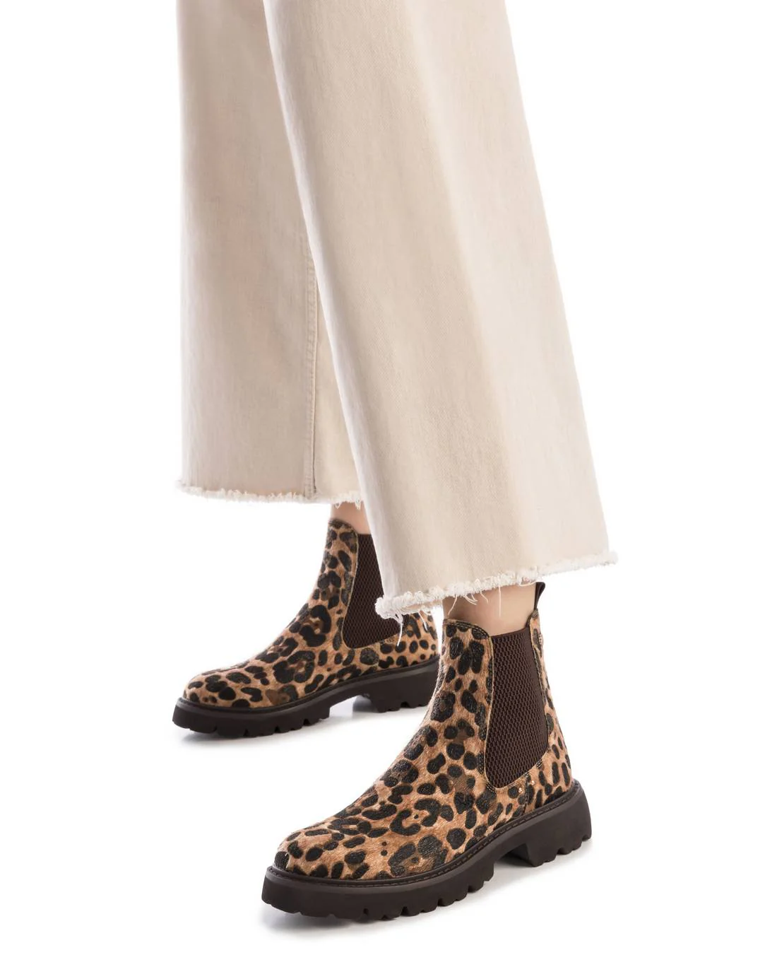 Botin de mujer plano Carmela 16254601 - Image 2