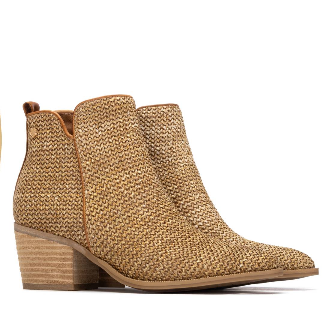 Botin de mujer con tacón Carmela 16322301 - Image 4