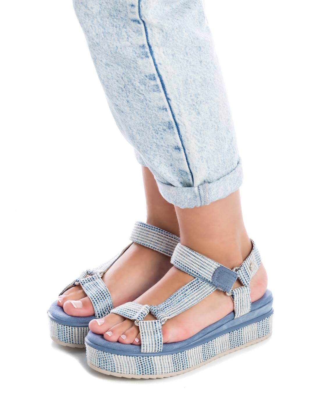 SANDALIA DE MUJER REFRESH 17081301 - Image 2