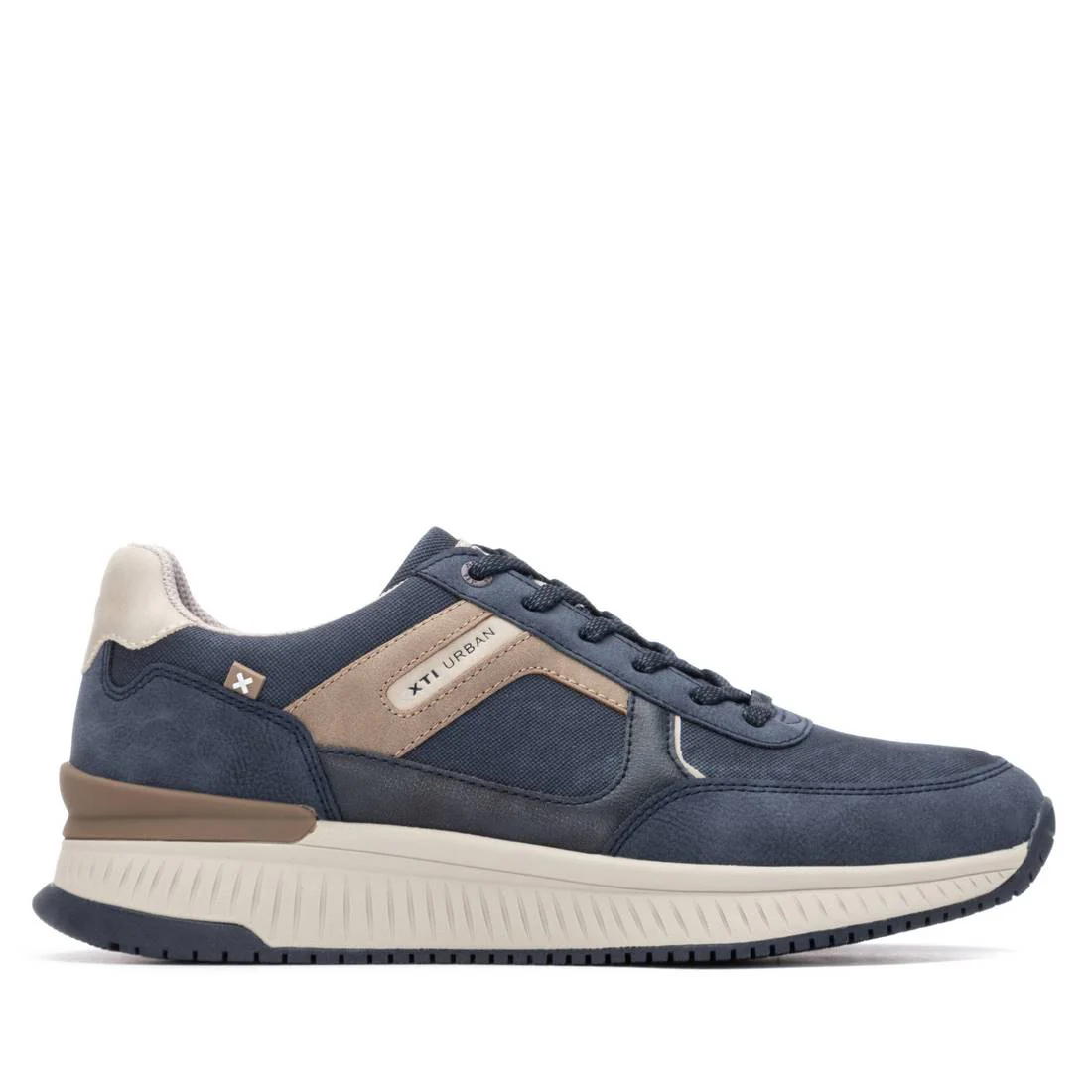 Zapatilla de hombre plano Xti 14462501