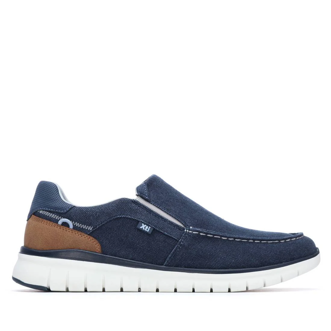 Zapato de hombre plano Xti 14576301