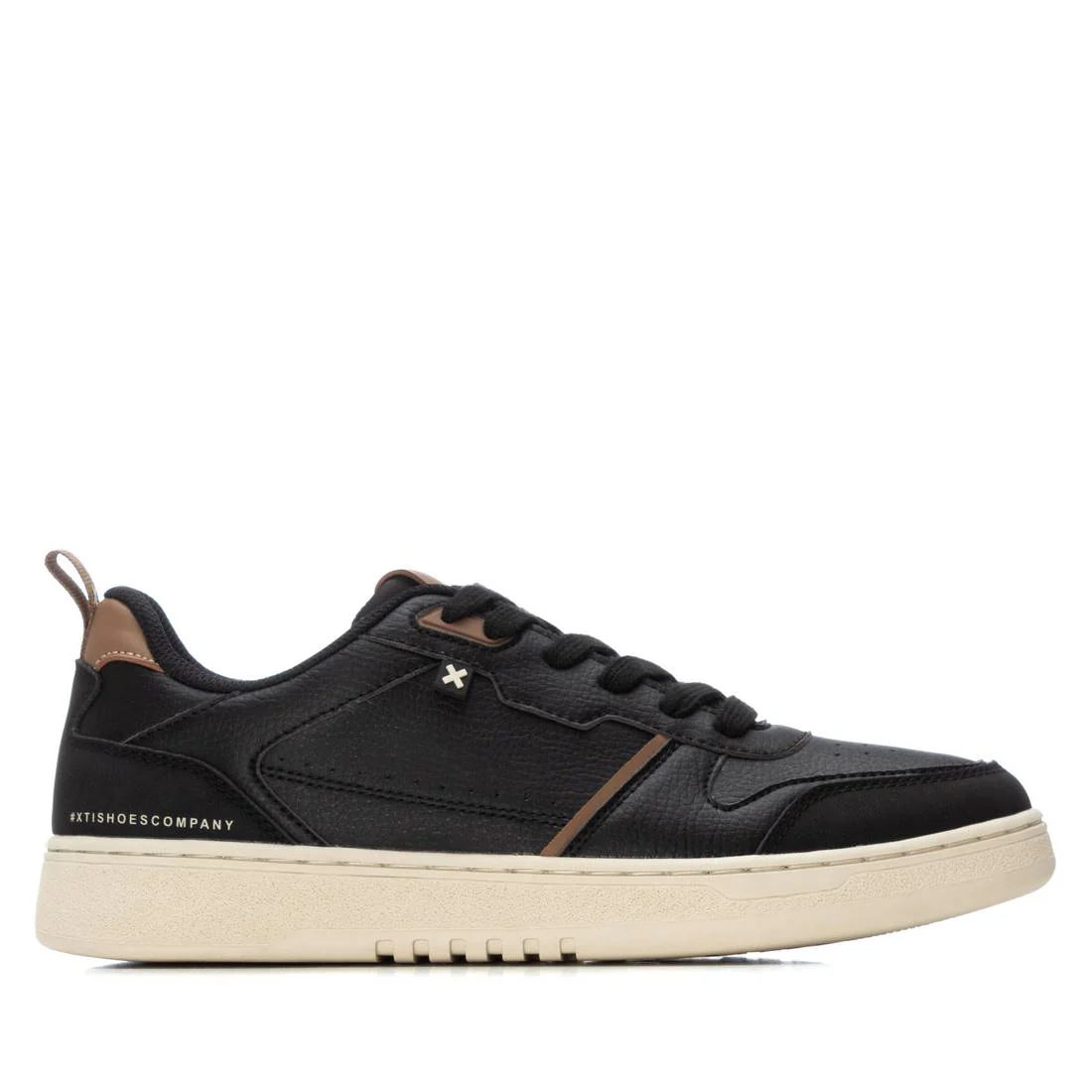 Zapatilla de hombre plano Xti 14417301