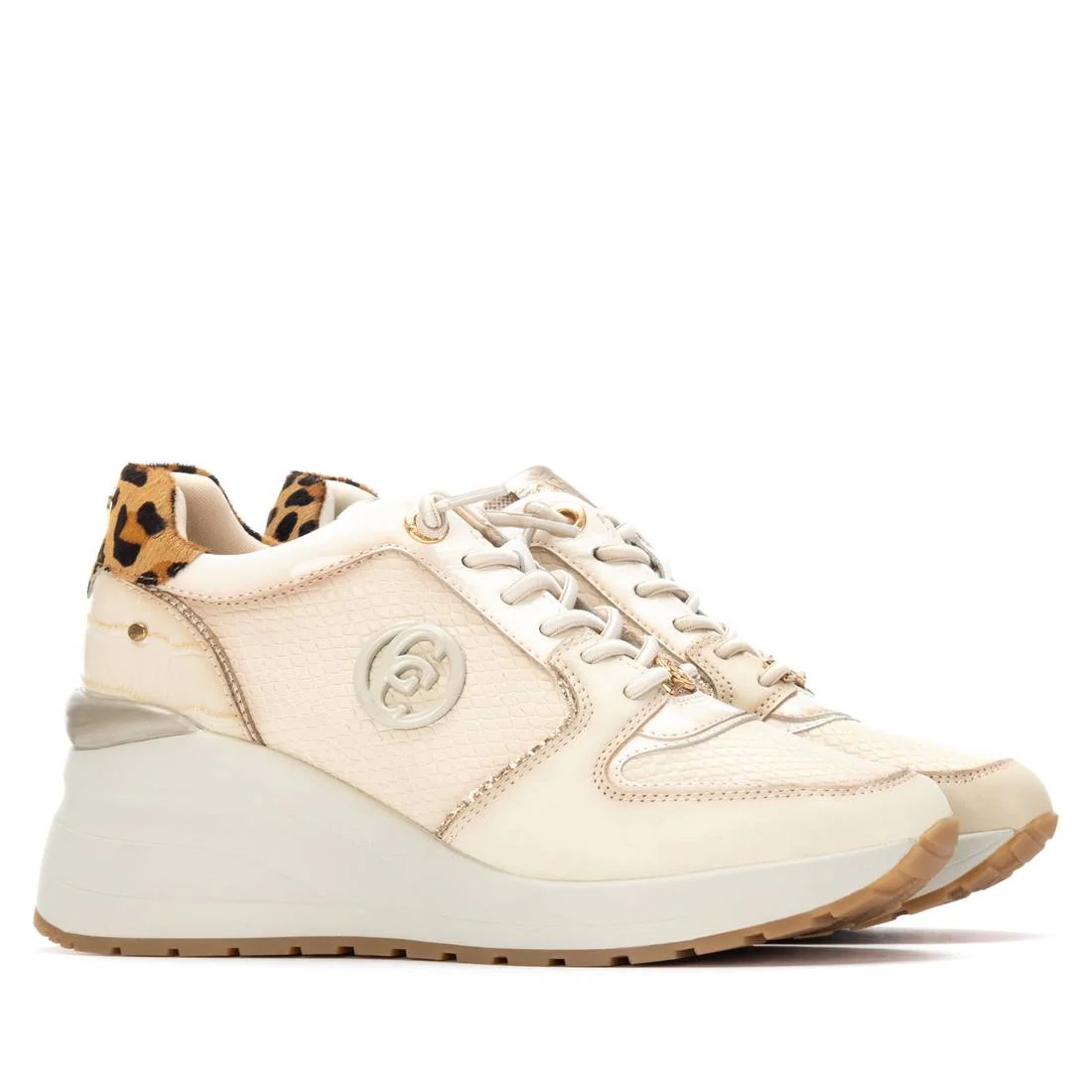 Zapatilla de mujer con cuña Carmela 16244402 - Image 4