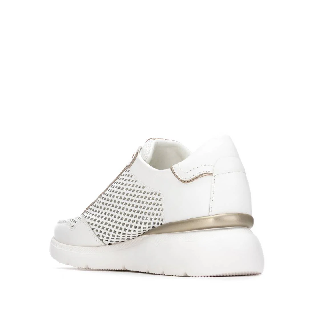 Zapatilla de mujer plano Carmela 16321104 - Image 3