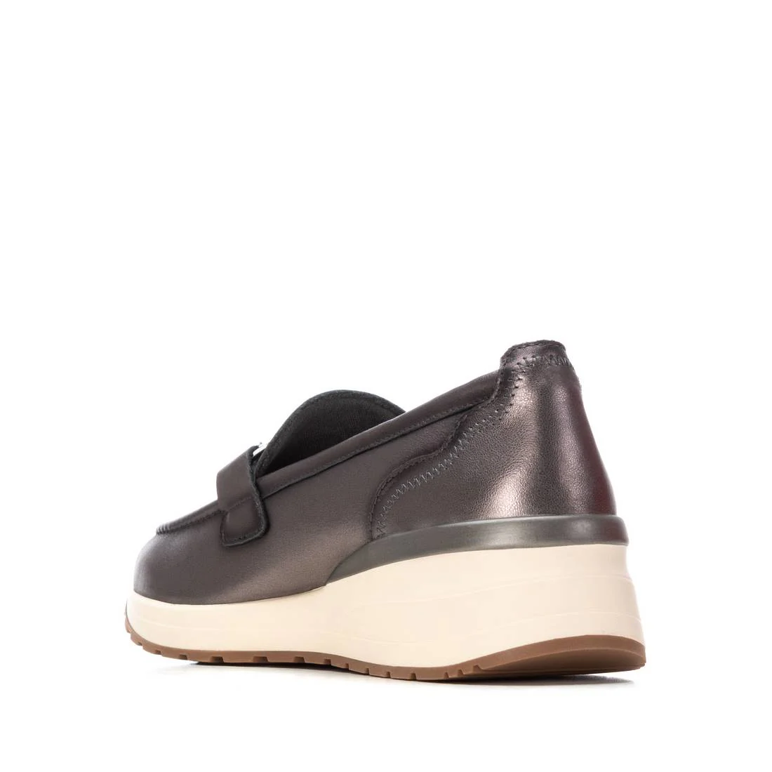 Zapatilla de mujer plano Carmela 16252302 - Image 4