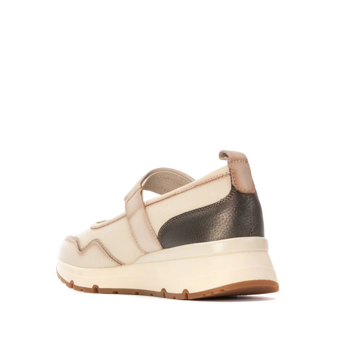 Zapatilla de mujer plano Carmela 16251502 - Image 3