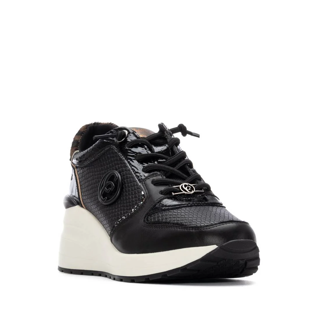 Zapatilla de mujer con cuña Carmela 16244401 - Image 2