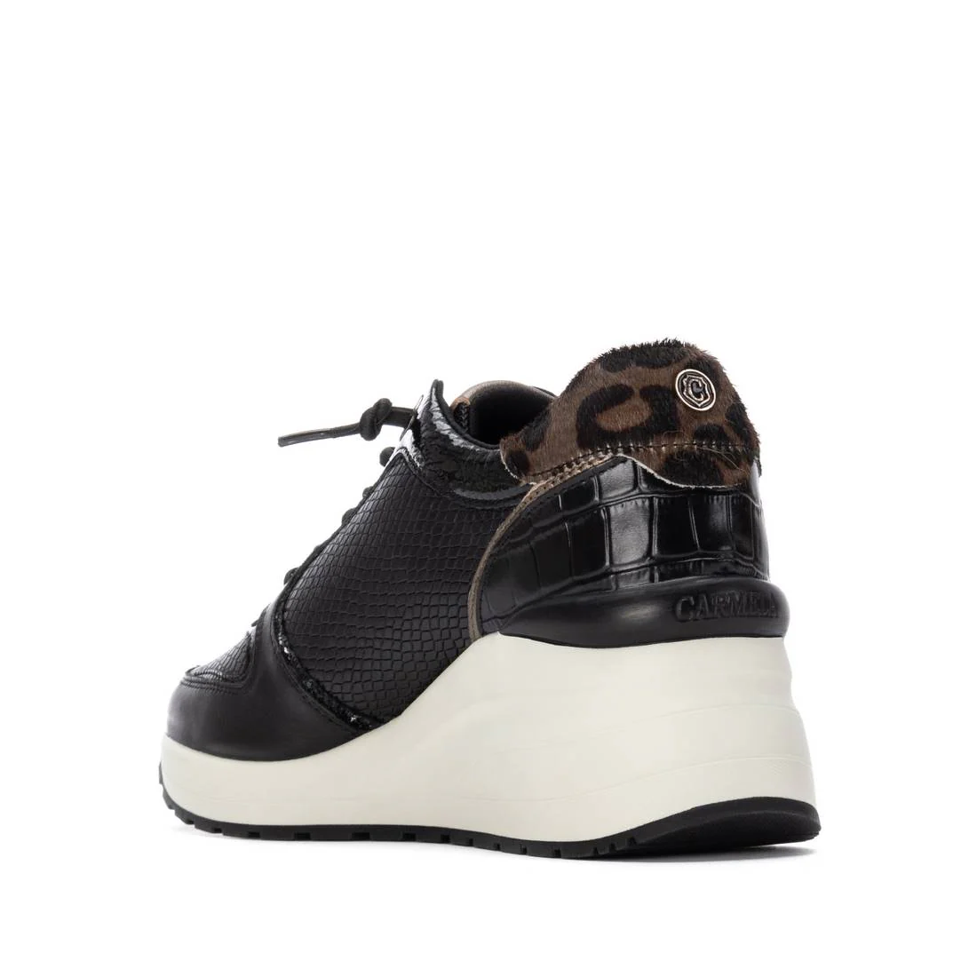 Zapatilla de mujer con cuña Carmela 16244401 - Image 3