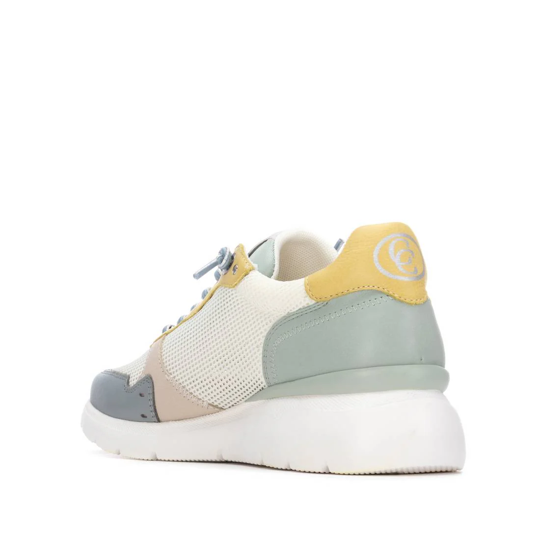 Zapatilla de mujer plano Carmela 16312602 - Image 3