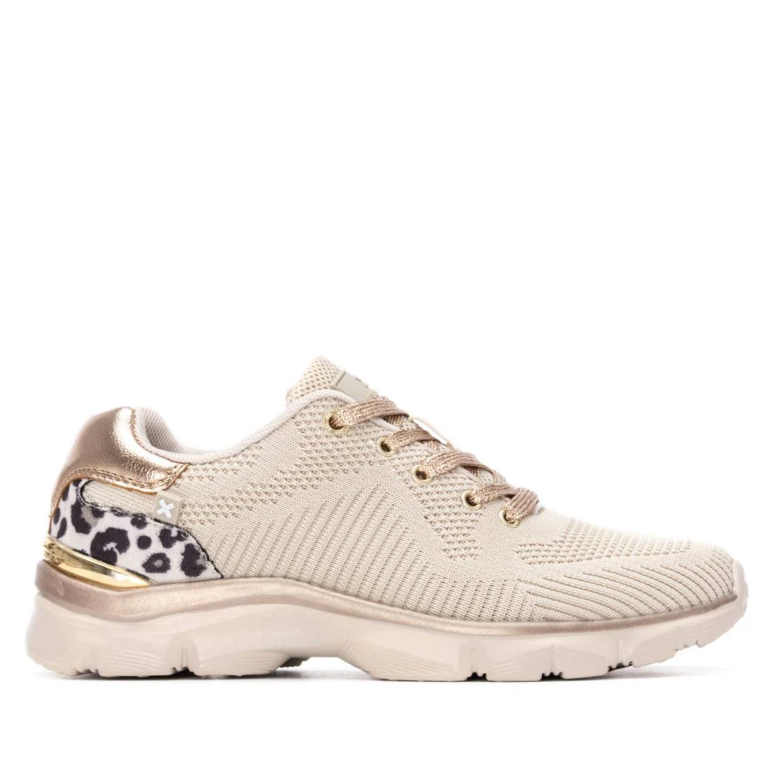 Zapatilla de mujer plano Xti 14436102