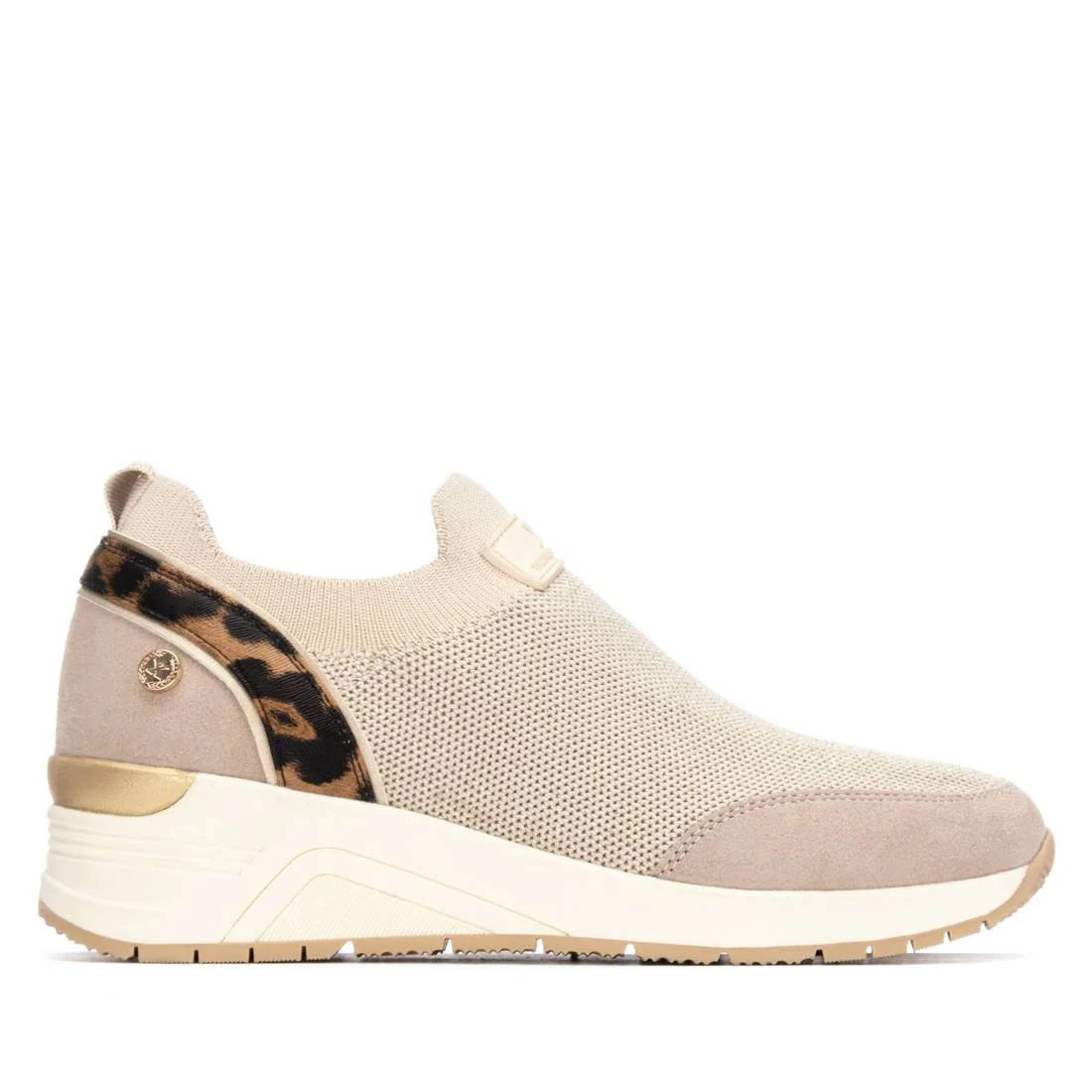 Zapatilla de mujer plano Xti 14437501