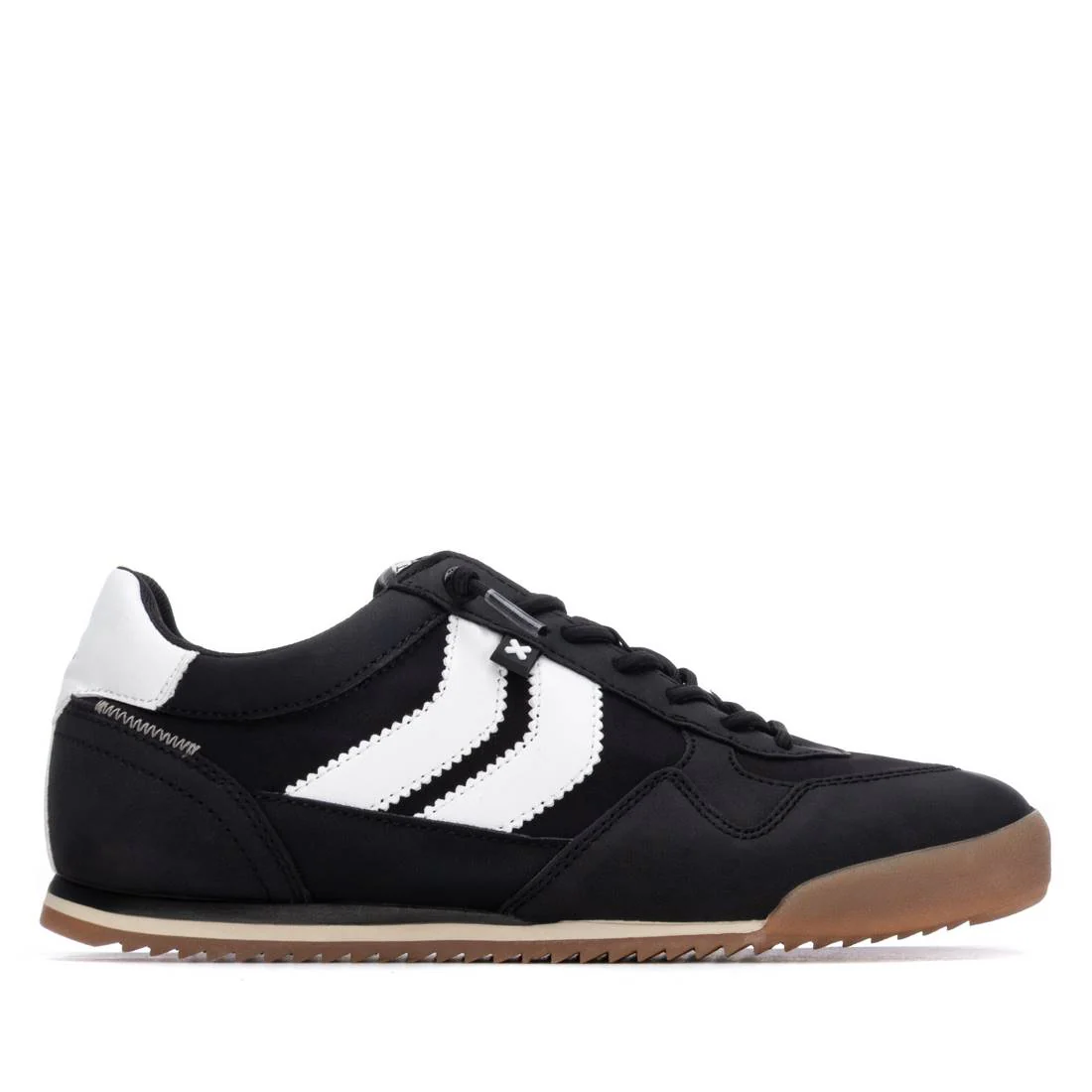 Zapatilla de mujer plano Xti 14436203