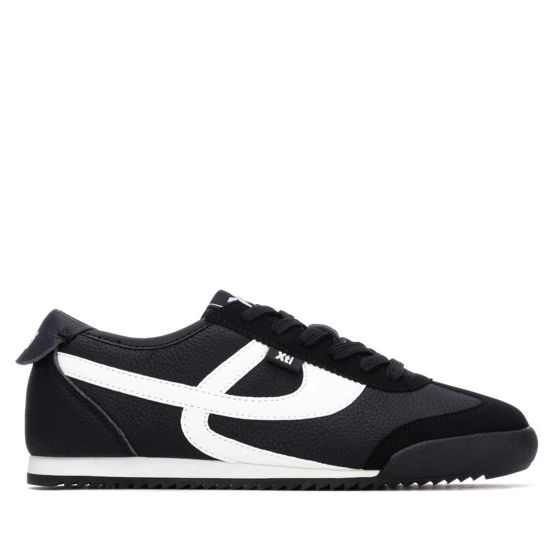 Zapatilla de mujer plano Xti 14500801