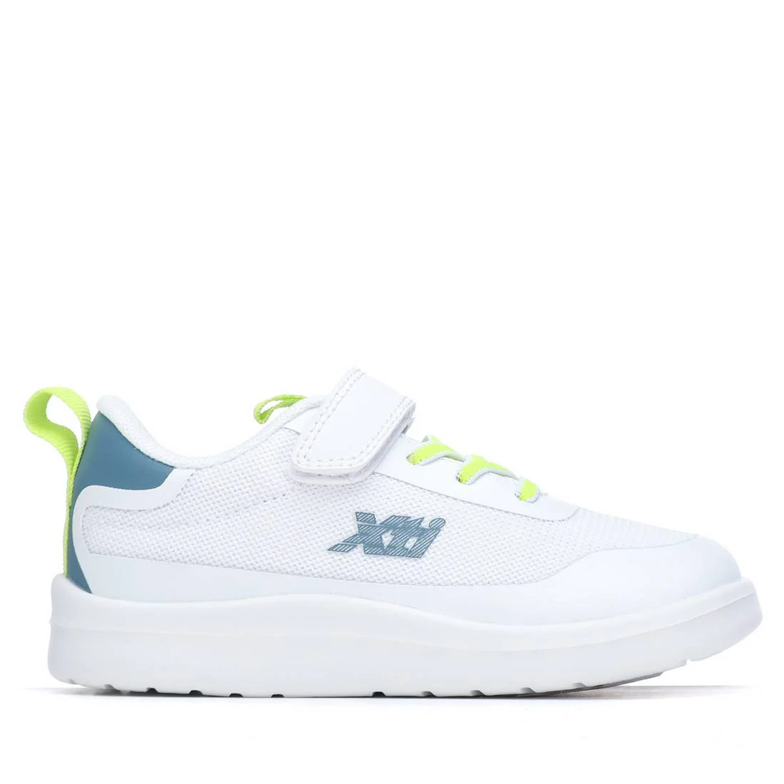 Zapatilla de niña plano Xti kids 15311605